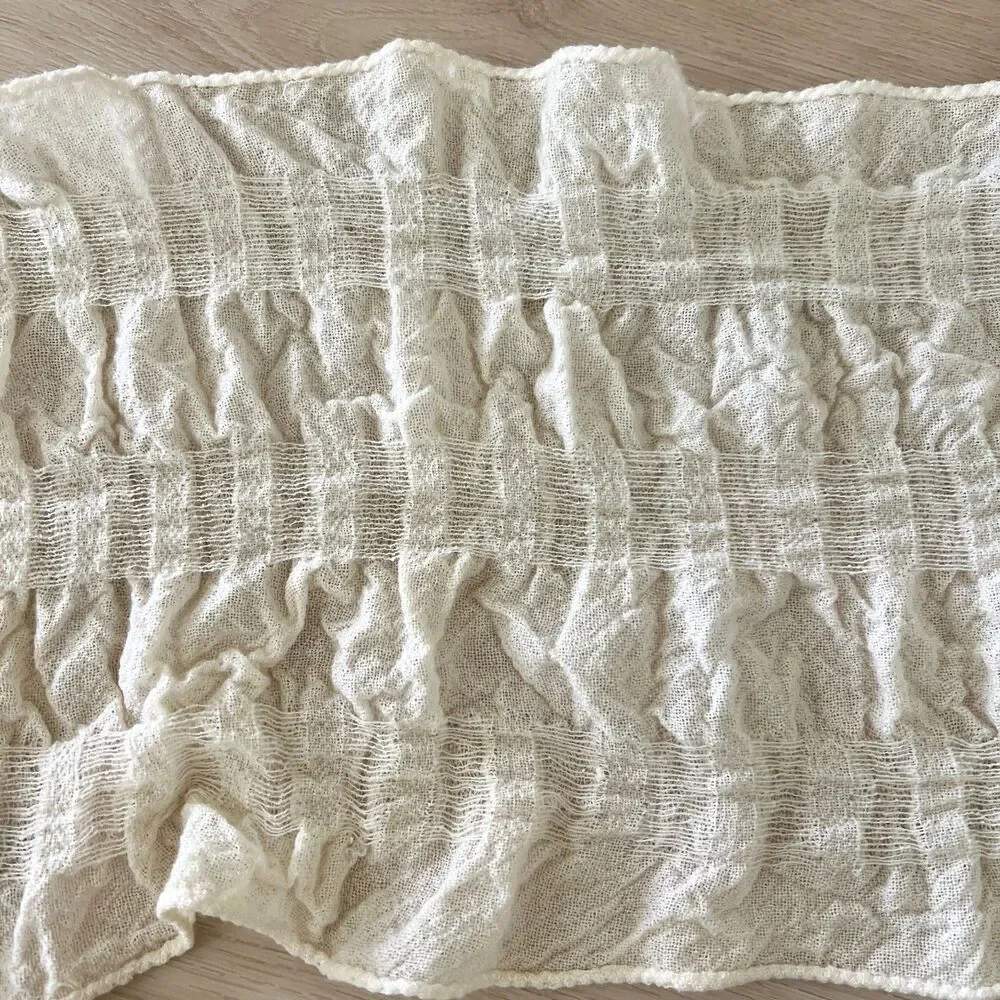 Claudia Nichole Cream Ruched Ruffle Wool Cashmere Lycra Langenlook Neck Scarf